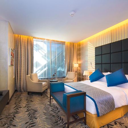 Crowne Plaza Riyadh - Rdc Hotel & Convention By Ihg Exterior foto Deluxe room
