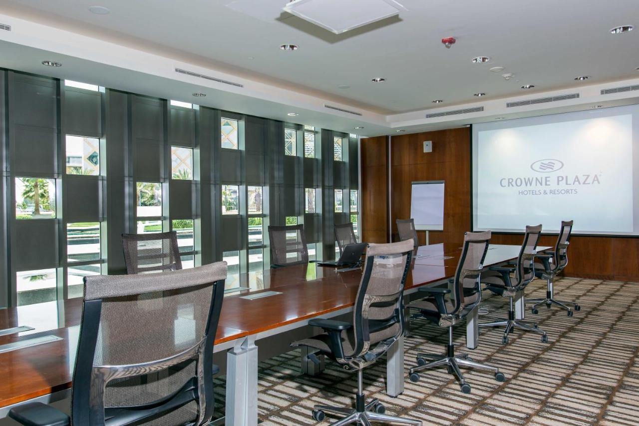 Crowne Plaza Riyadh - Rdc Hotel & Convention By Ihg Exterior foto Meeting room
