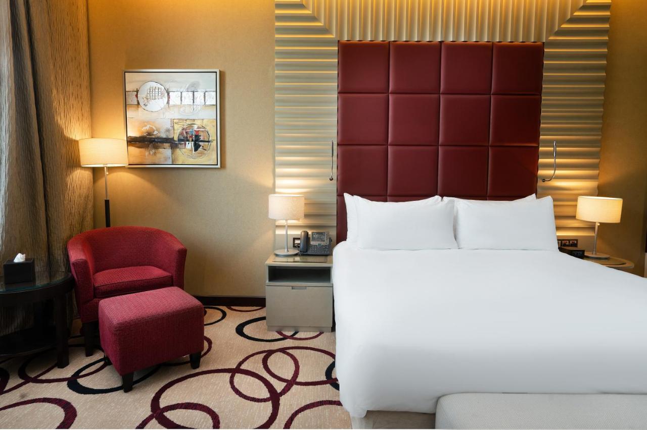 Crowne Plaza Riyadh - Rdc Hotel & Convention By Ihg Exterior foto A bedroom at the hotel