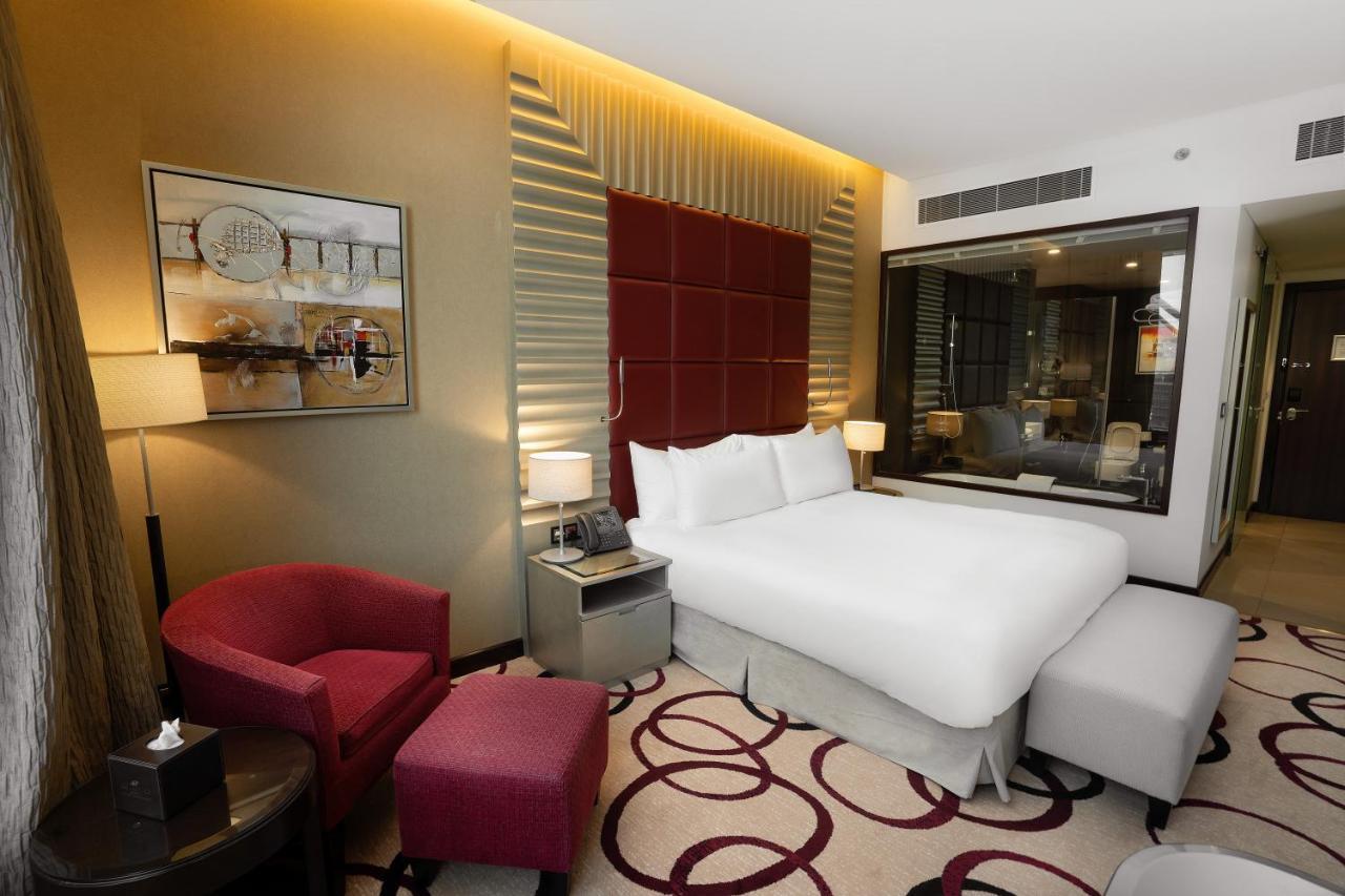 Crowne Plaza Riyadh - Rdc Hotel & Convention By Ihg Exterior foto Deluxe room